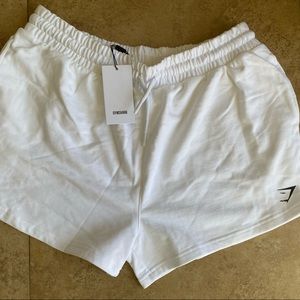 GYMSHARK Throw On Comfy Shorts